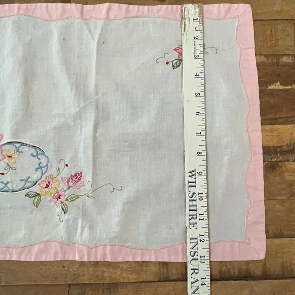 Vintage Floral Hand Embroidered Placemats Napkins Set Of 4 Pink Trim Border
